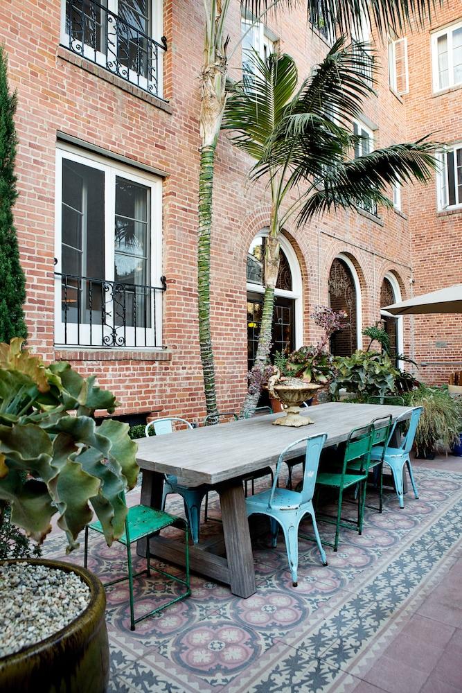 Palihouse