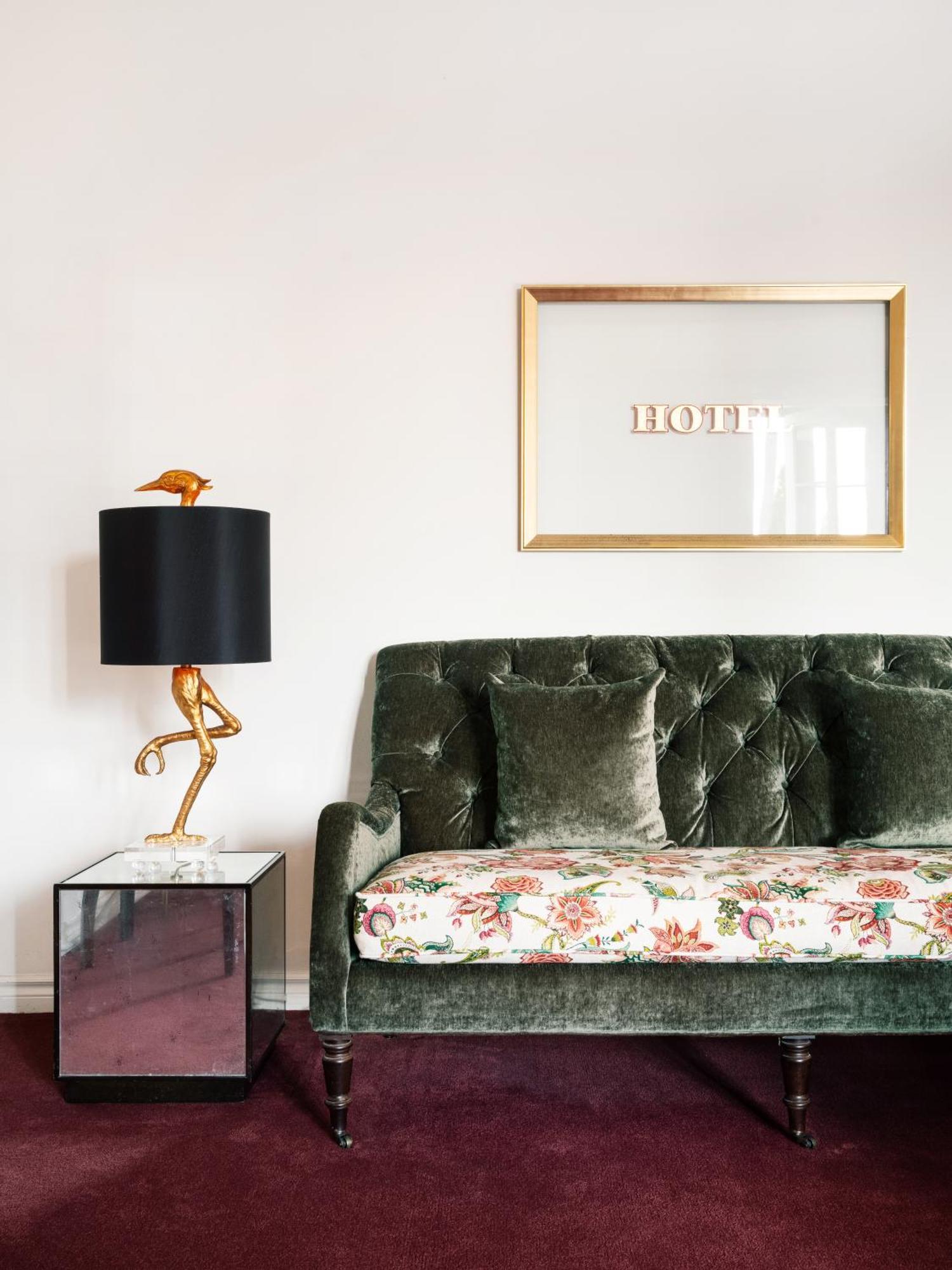 Palihouse Hotel 4*